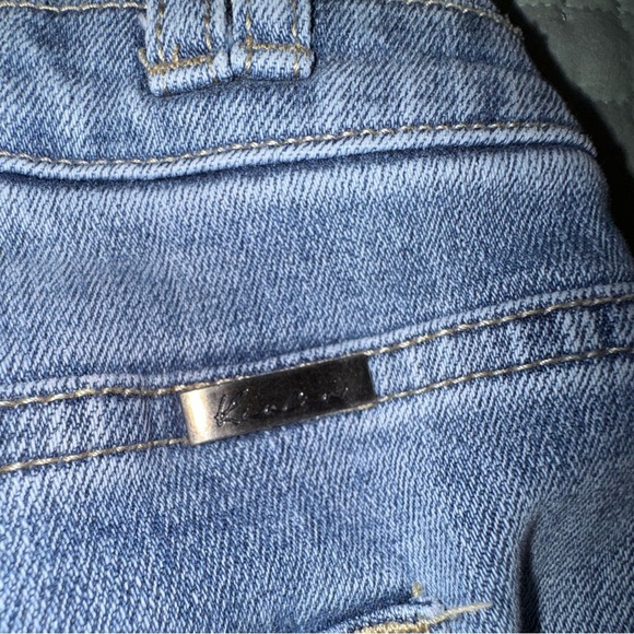 Kancan 3 button high rise Jeans. Size jr 15/31. VGUC - Picture 11 of 14